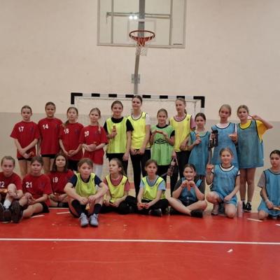 🏐 Detsembri algus tõi meie kooli sportliku elevuse!